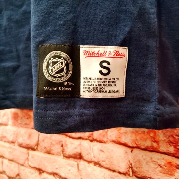 Seattle Kraken Shirt Men's Small Navy Blue Mitchell & Ness NHL Ice Hockey Sports - Picture 6 of 9